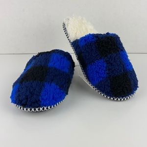 Size 8 Blue Plaid MUK LUKS Faux Shearling Scuff Slippers